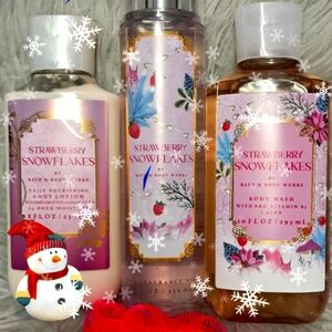 Bath and Body Works Strawberry Snowflakes Set/3! NWT! ❄️🍓